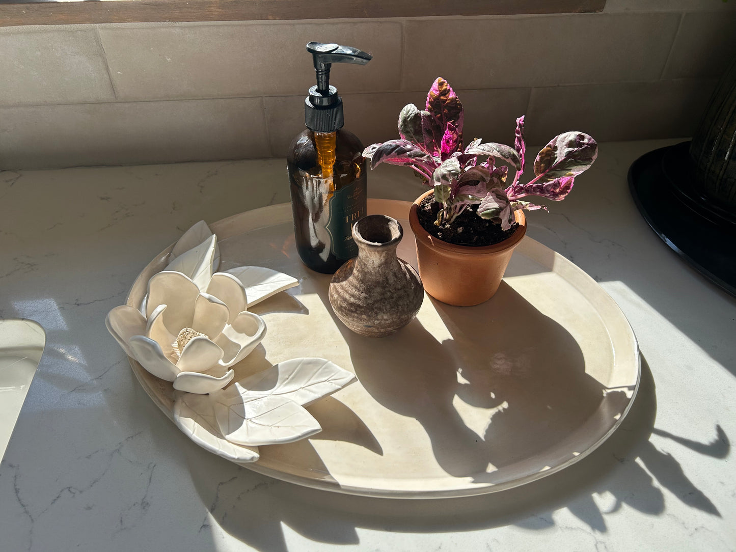 Large oval magnolia swag platter (n. 11)