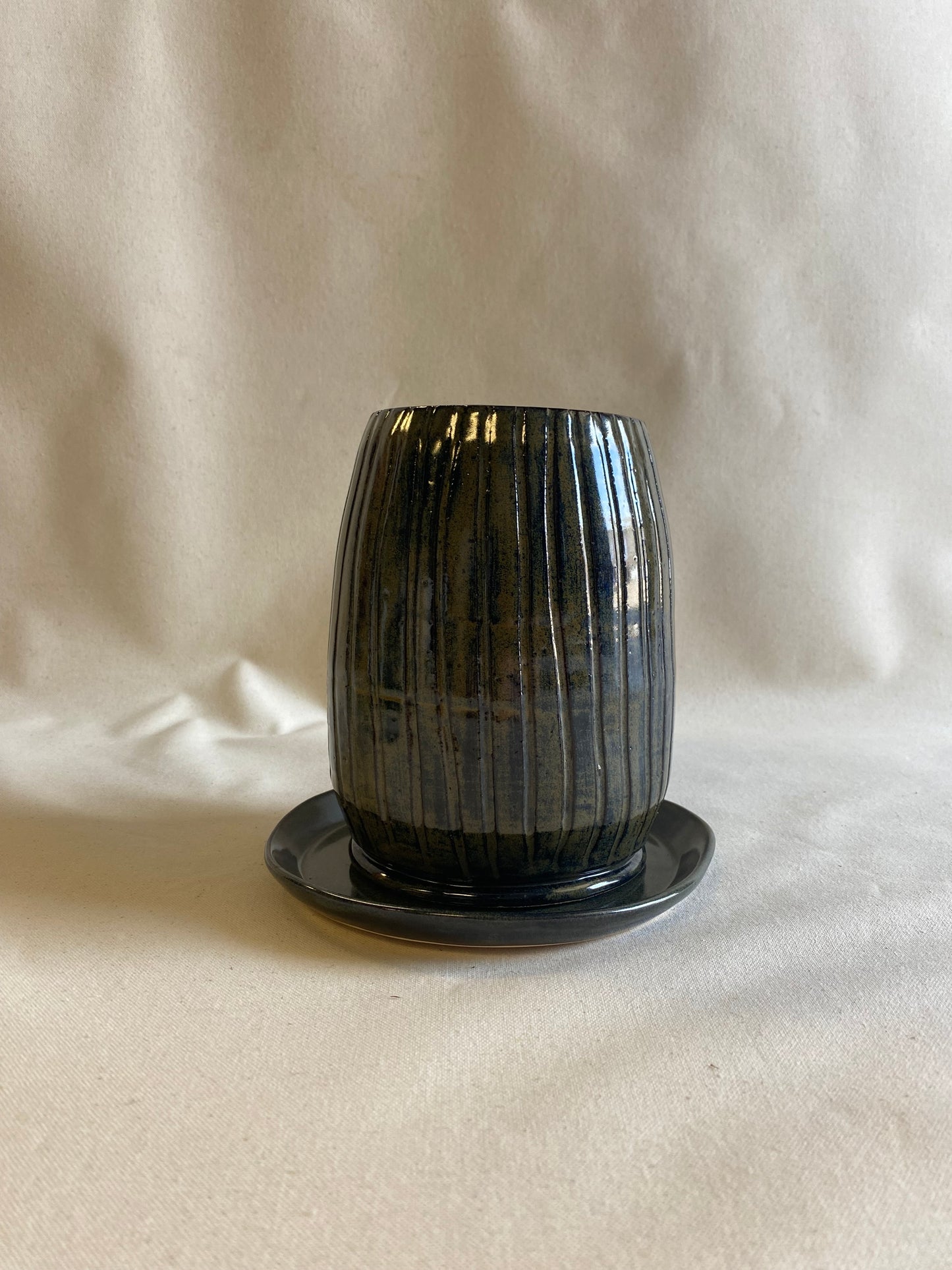 Muddy Waters Planter