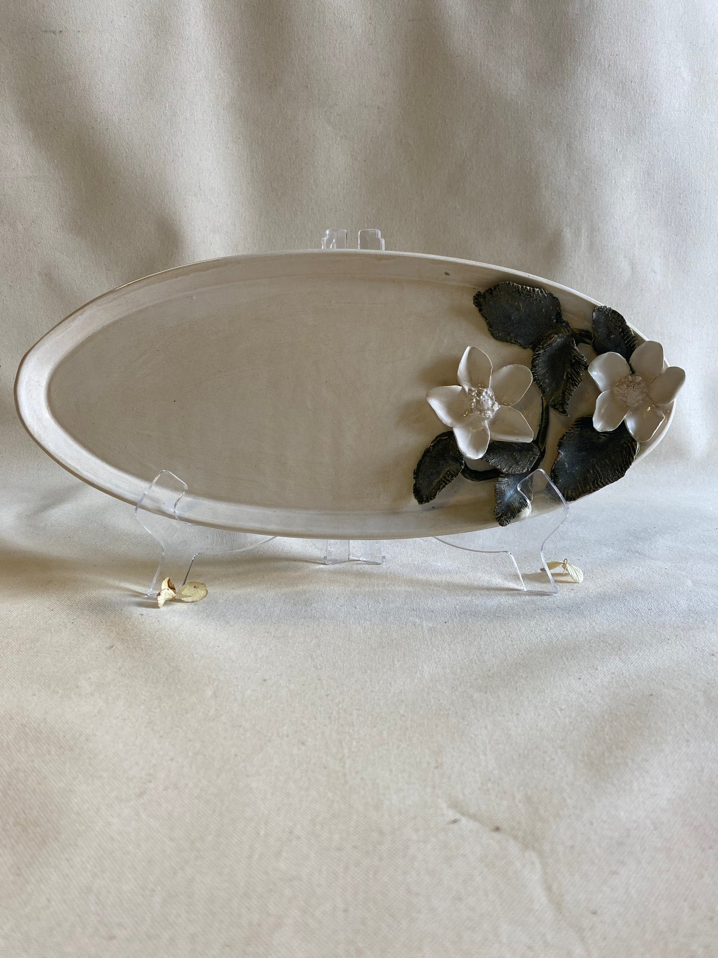 Small Oval Bramble Platter